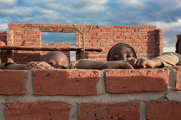 Kids Peering Again